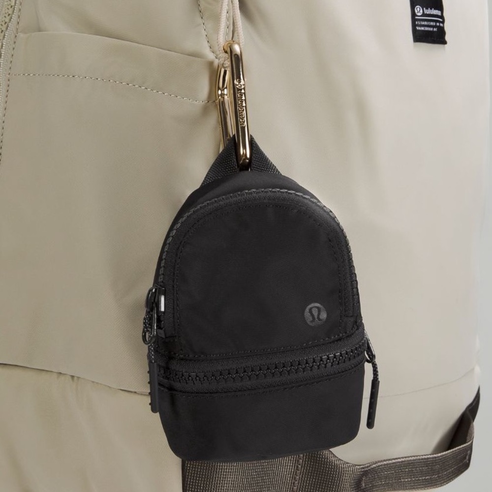 NWT Lululemon City Adventurer Backpack Nano Black Gold - Picture 3 of 5